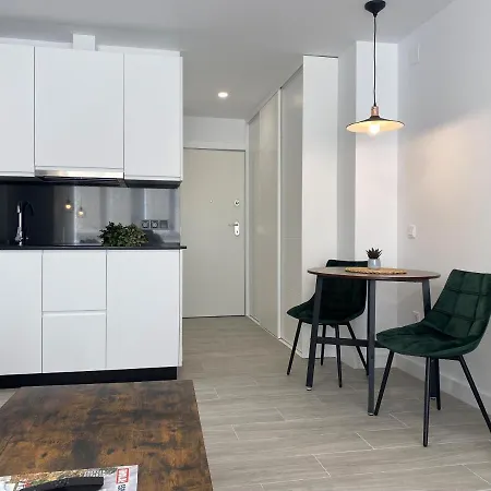 Carmen'S Cozy Apartment Торремолинос